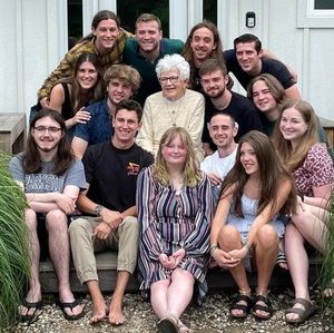 Meet your Posher, Julie